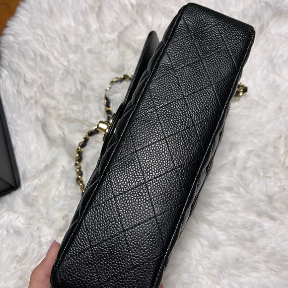 Chanel classic handbag - Picture 3 of 5